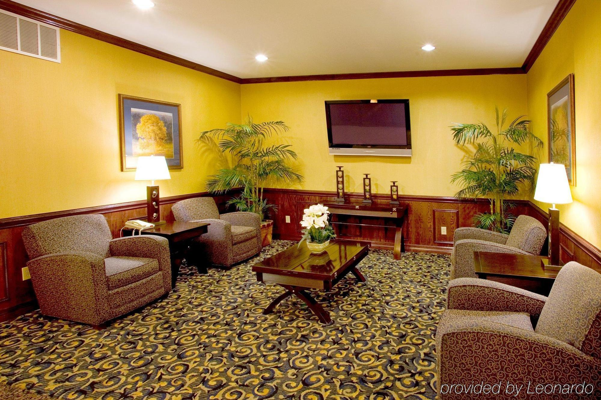 Holiday Inn Express Hotel And Suites Falfurrias מראה פנימי תמונה