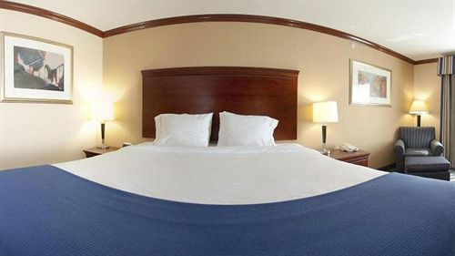 Holiday Inn Express Hotel And Suites Falfurrias מראה חיצוני תמונה