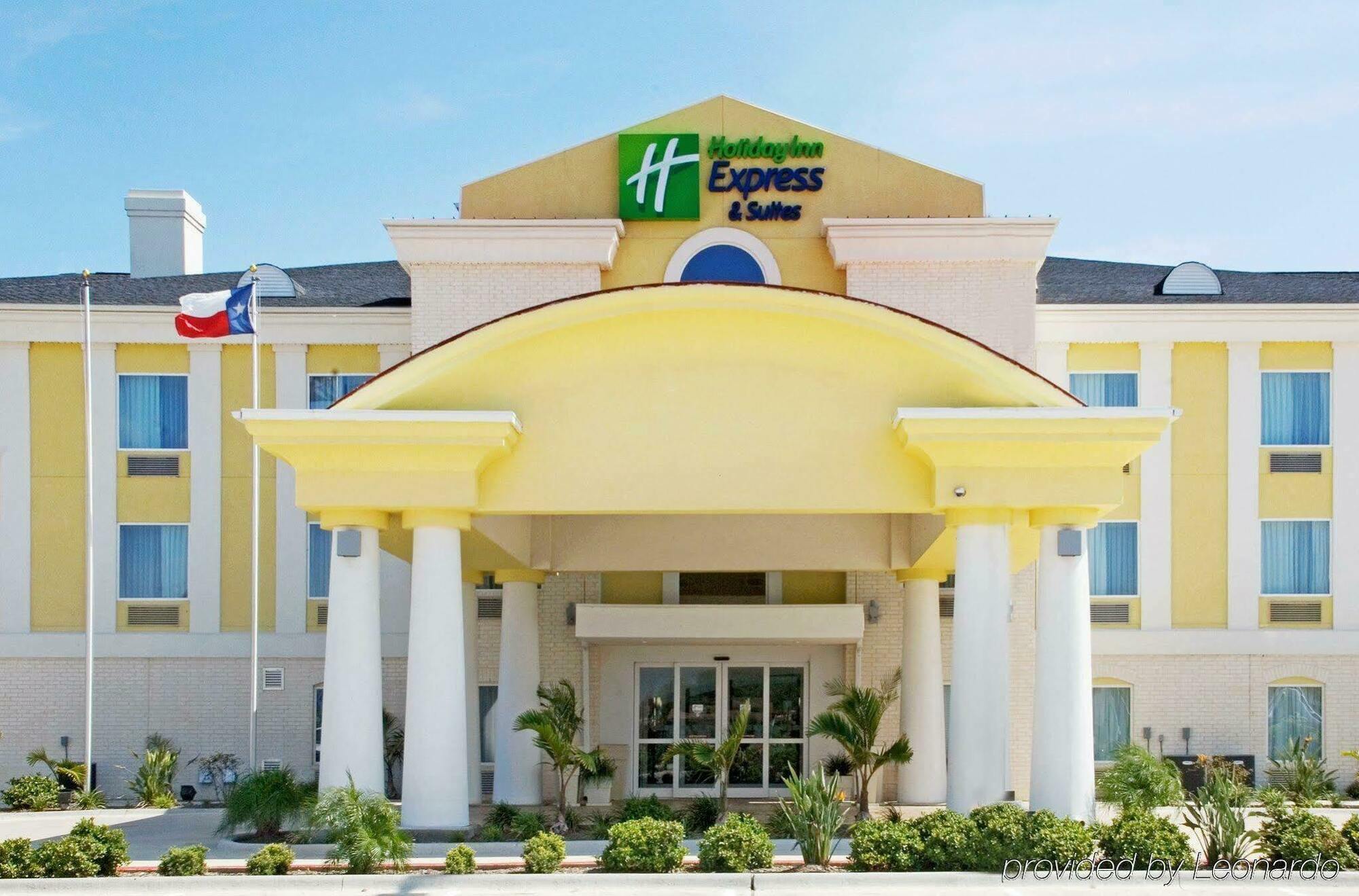 Holiday Inn Express Hotel And Suites Falfurrias מראה חיצוני תמונה